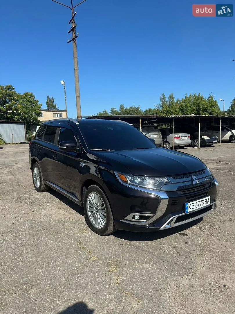 Mitsubishi Outlander, 2019