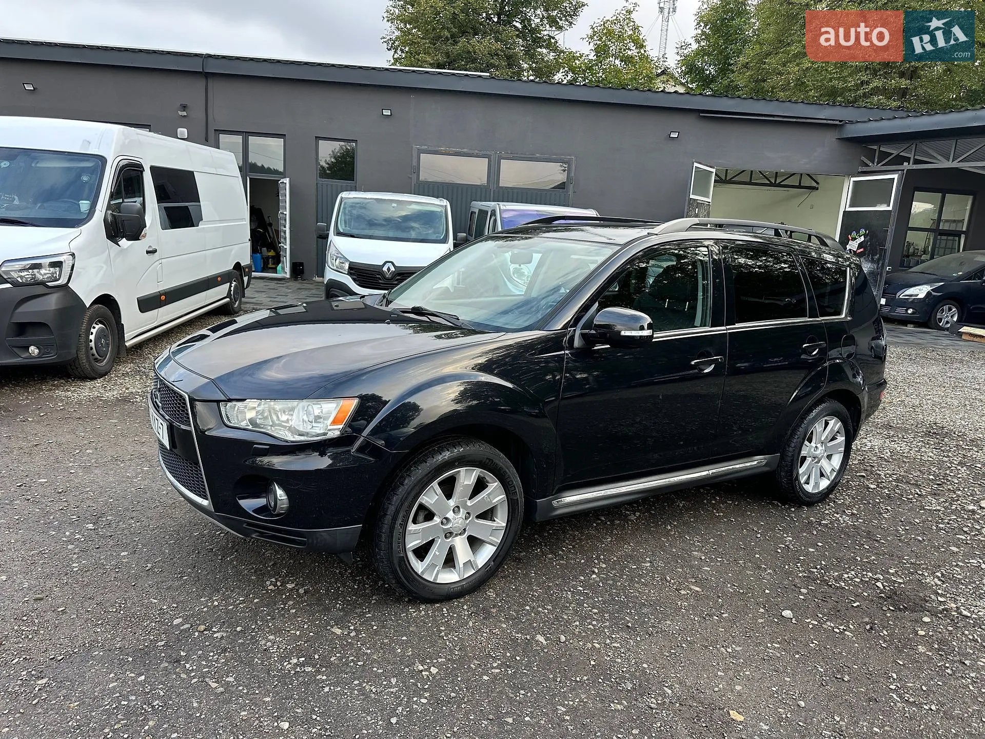 Mitsubishi Outlander, 2011