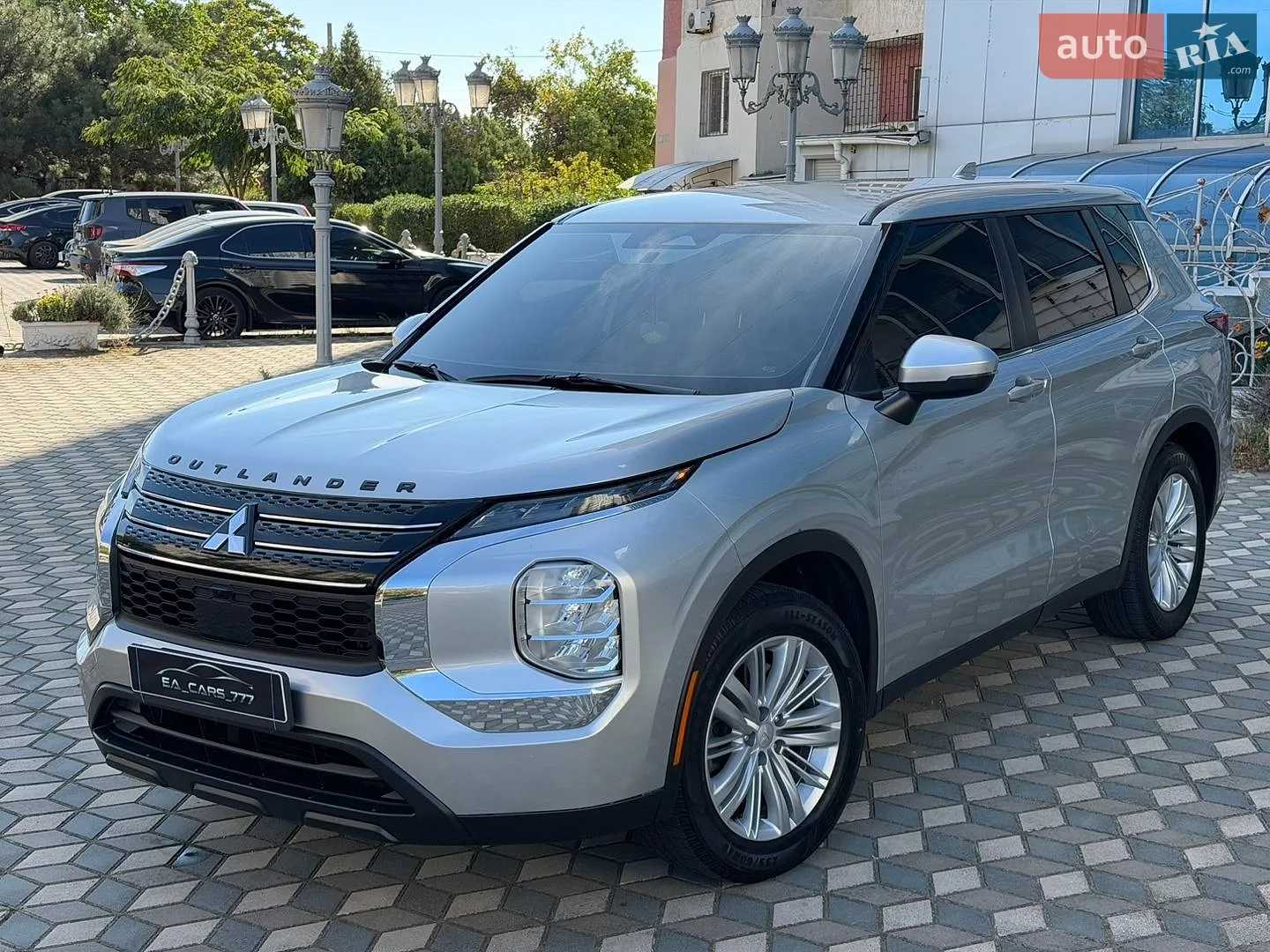 Mitsubishi Outlander, 2021
