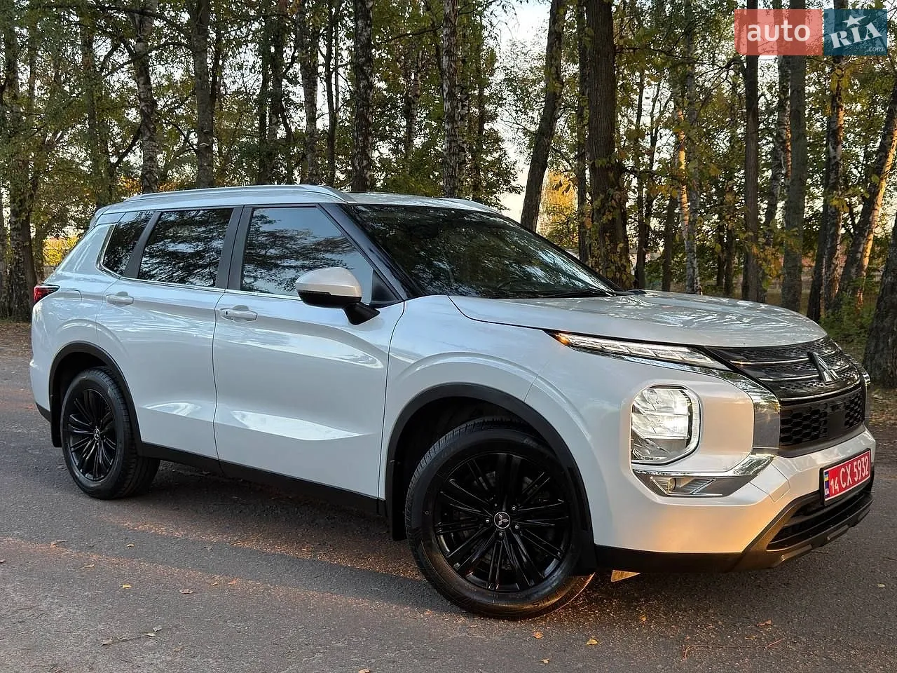 Mitsubishi Outlander, 2023