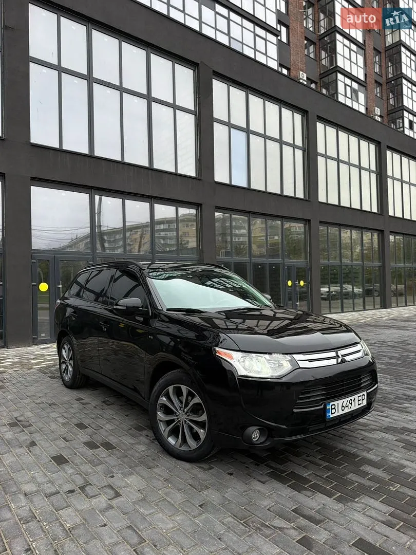 Mitsubishi Outlander, 2013