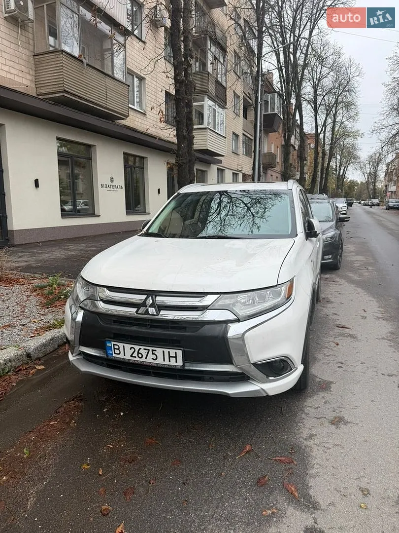 Mitsubishi Outlander, 2017