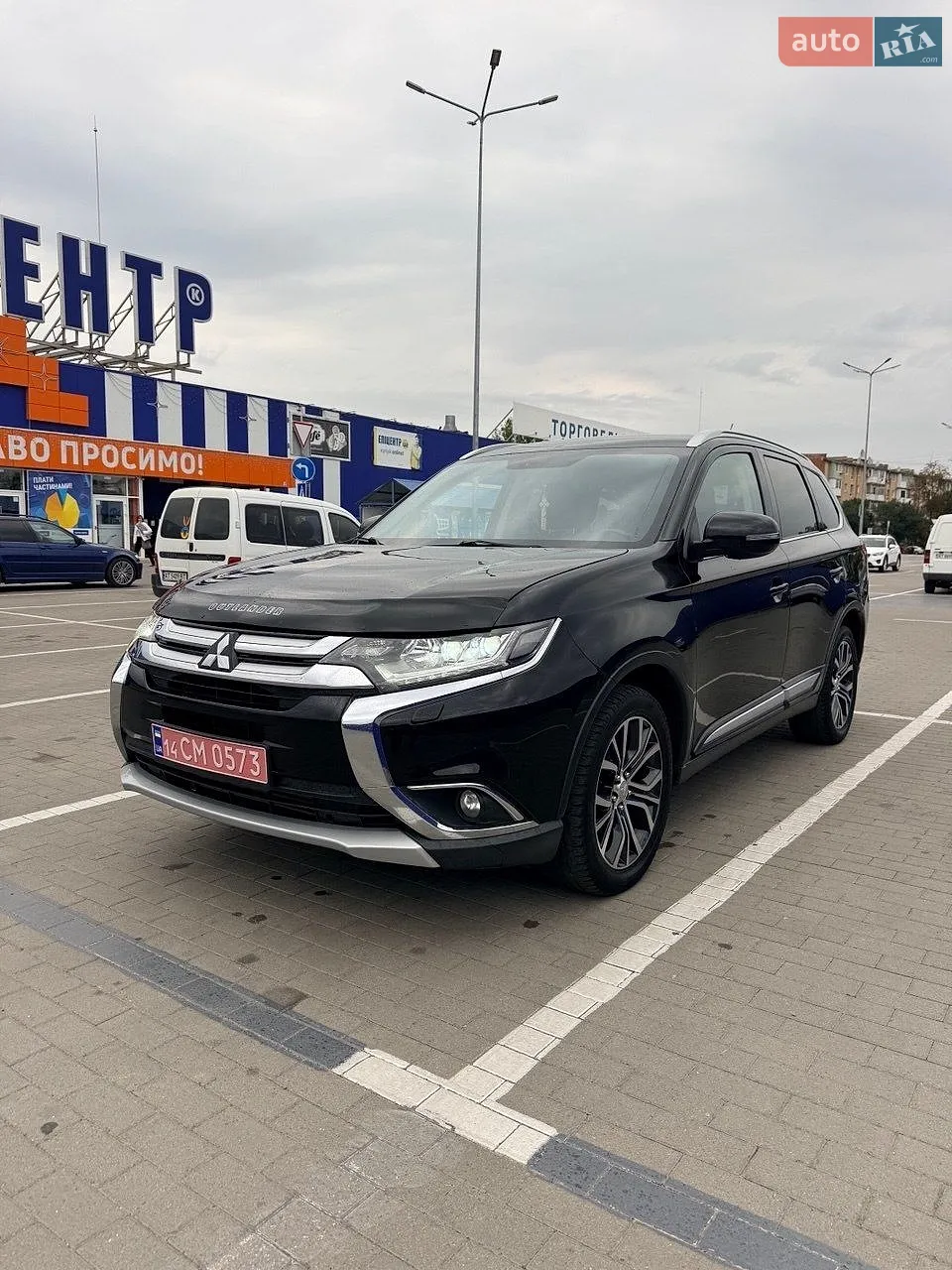 Mitsubishi Outlander, 2016