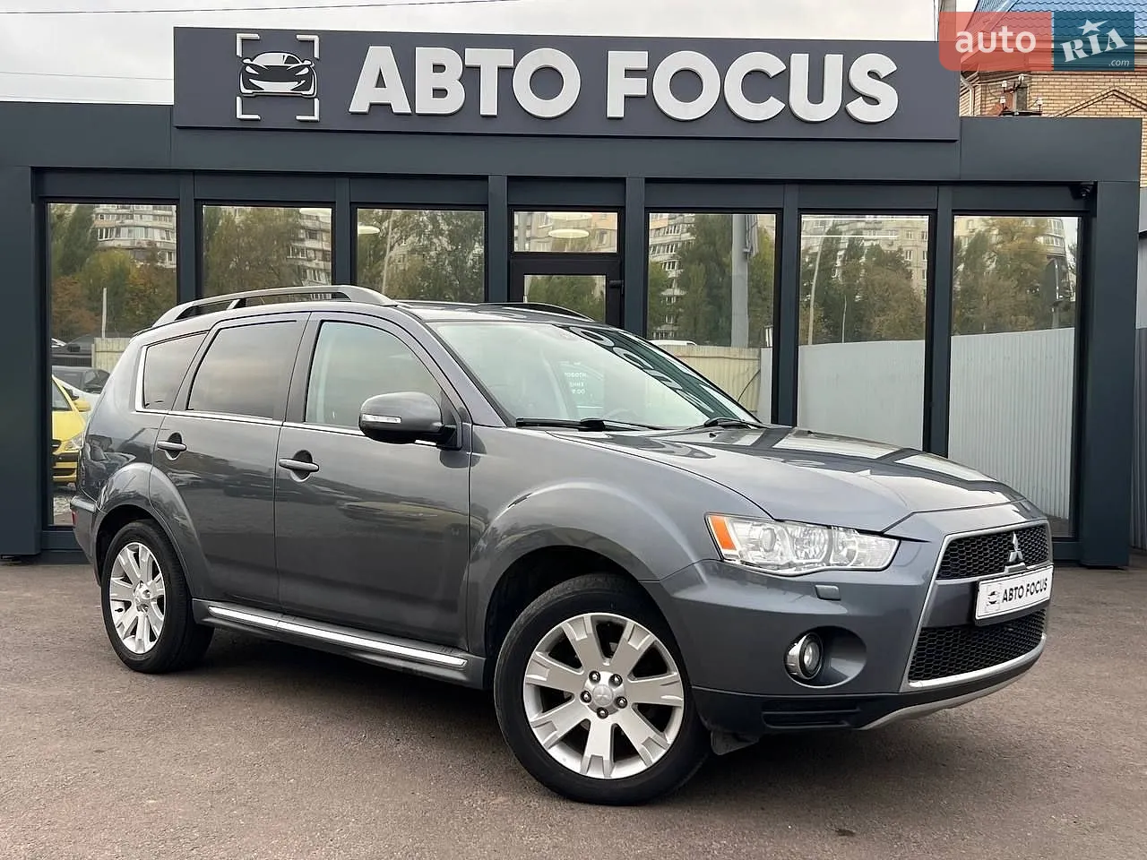 Mitsubishi Outlander, 2011