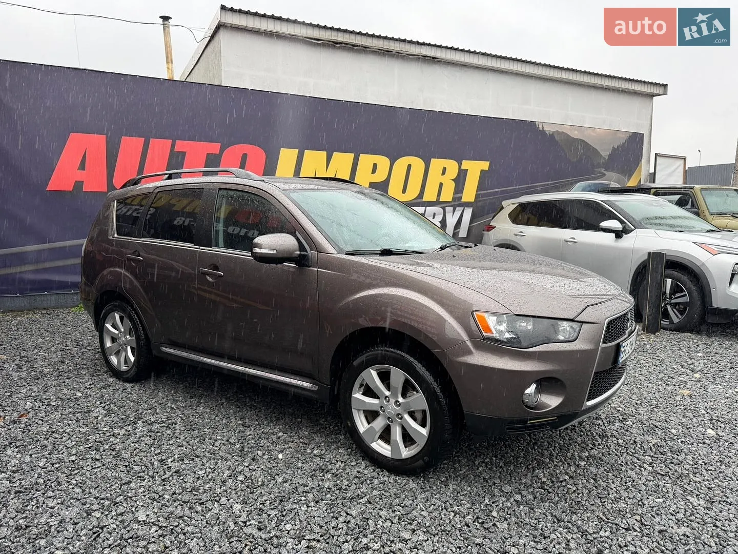 Mitsubishi Outlander, 2012