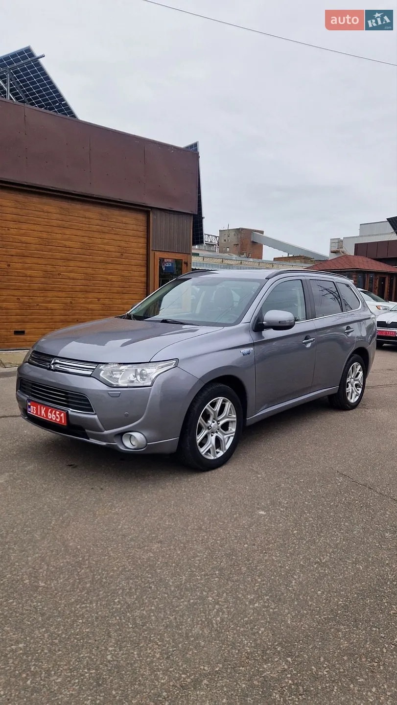 Mitsubishi Outlander, 2014