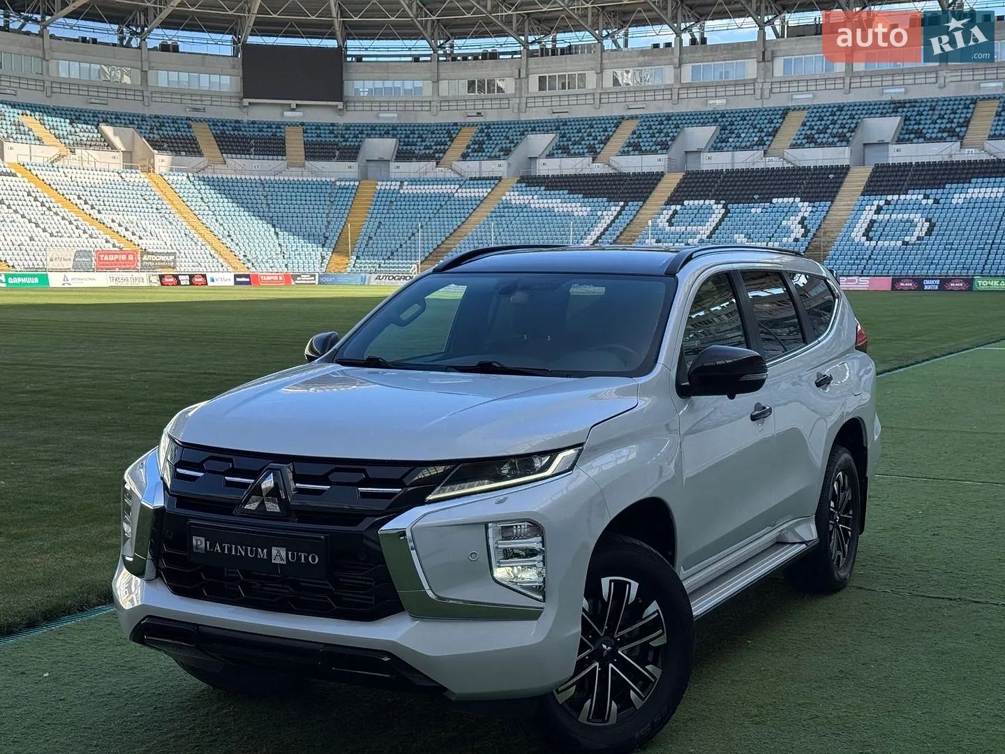 Mitsubishi Pajero Sport, 2024