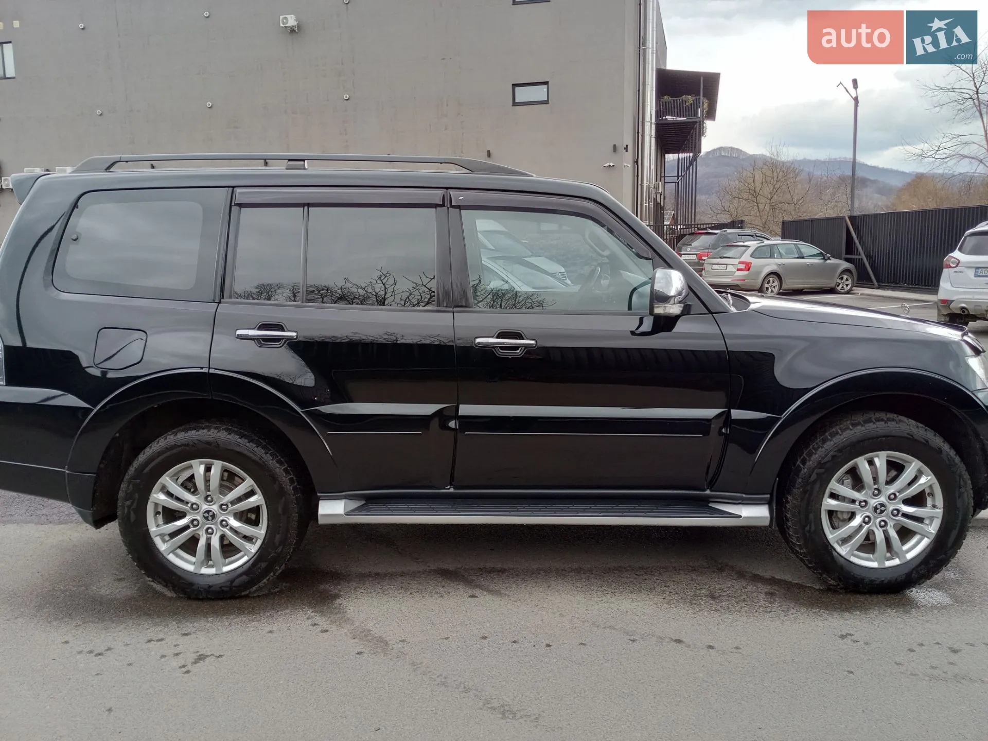 Mitsubishi Pajero Wagon, 2012