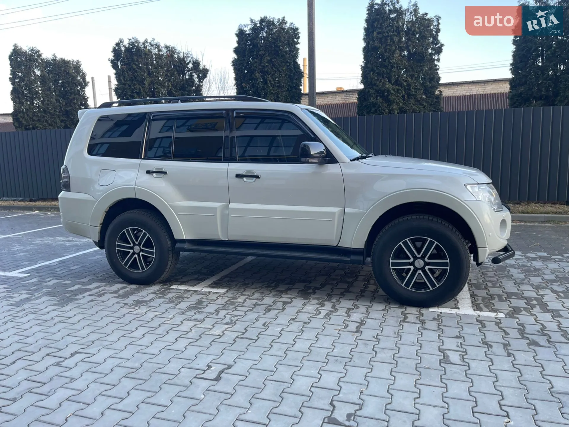 Mitsubishi Pajero Wagon, 2014