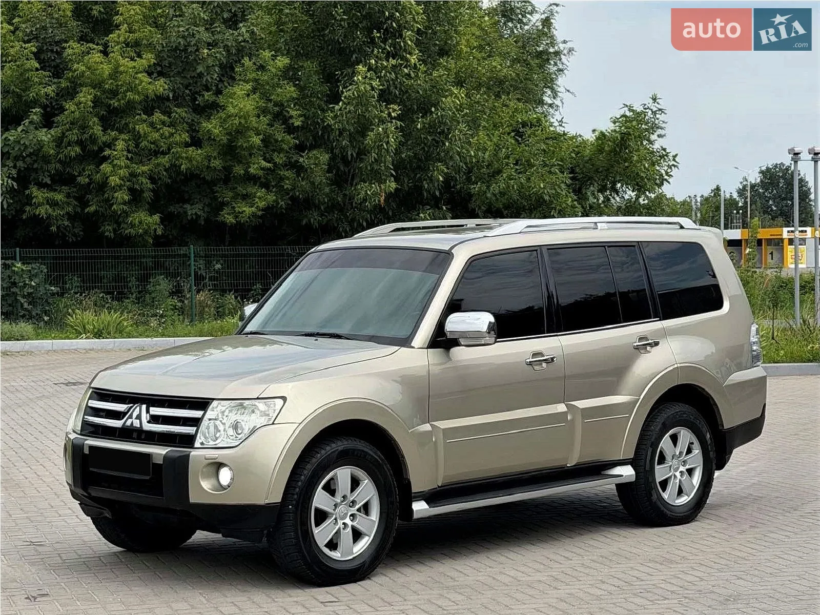 Mitsubishi Pajero Wagon, 2009
