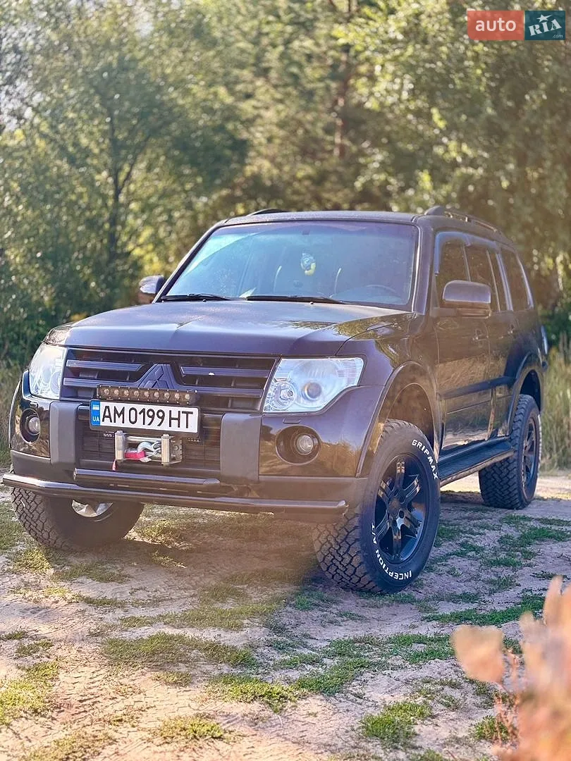 Mitsubishi Pajero Wagon, 2008