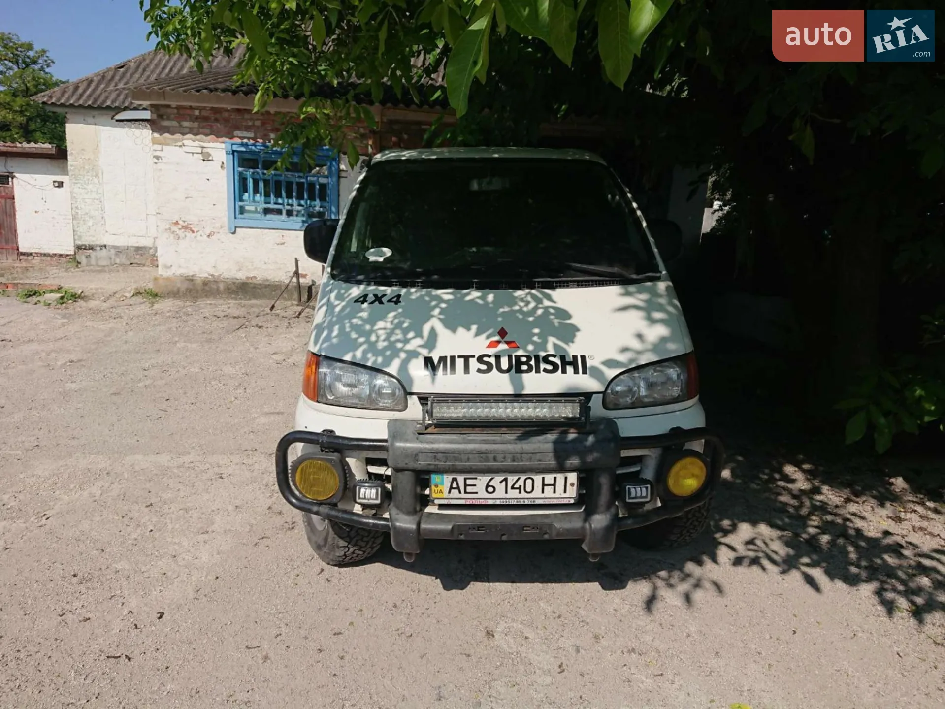 Mitsubishi Space Gear, 1999