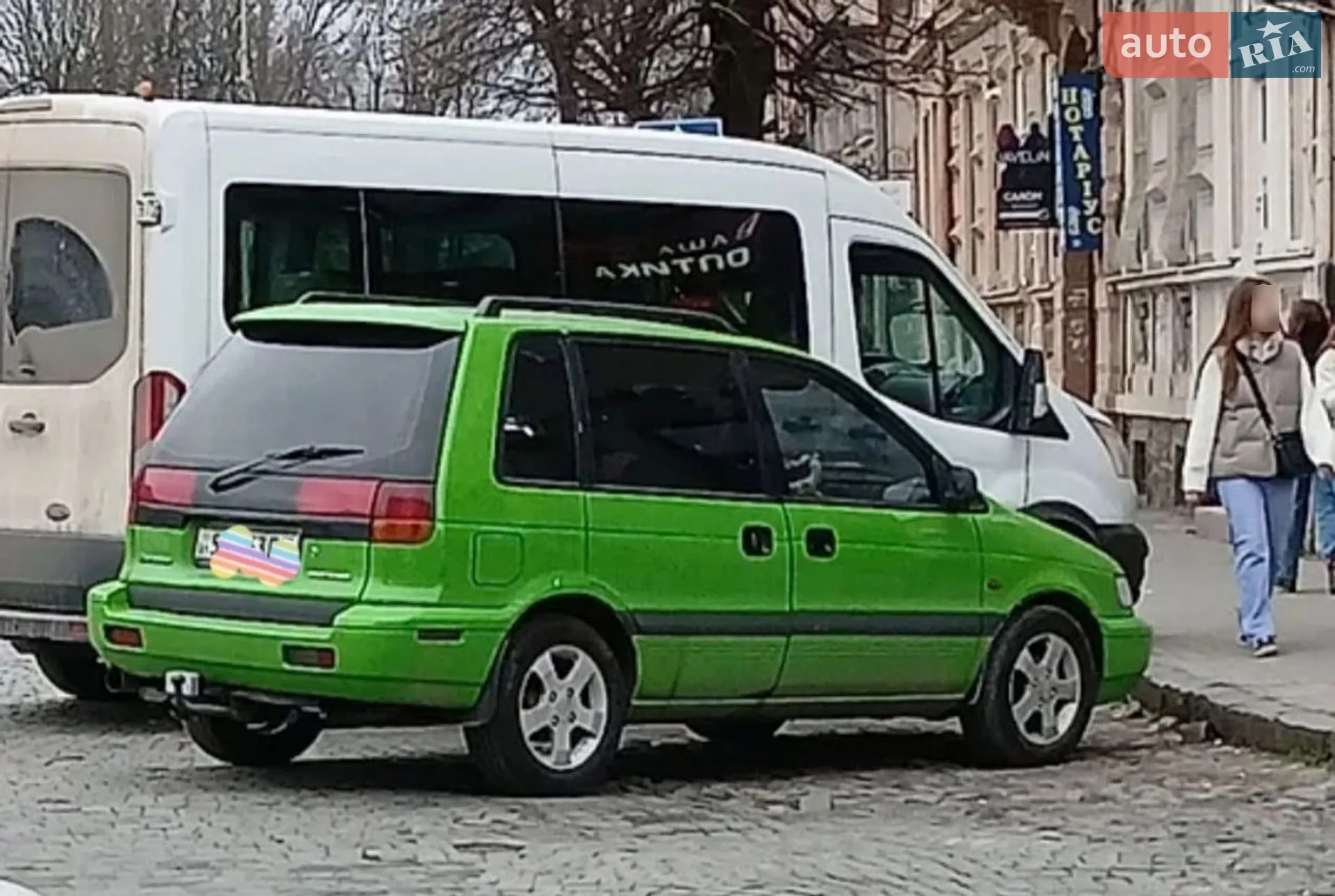 Mitsubishi Space Runner 2002 — 1