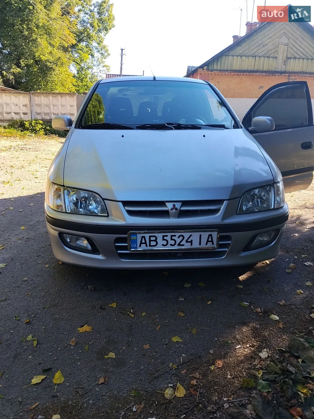 Mitsubishi Space Star, 2000