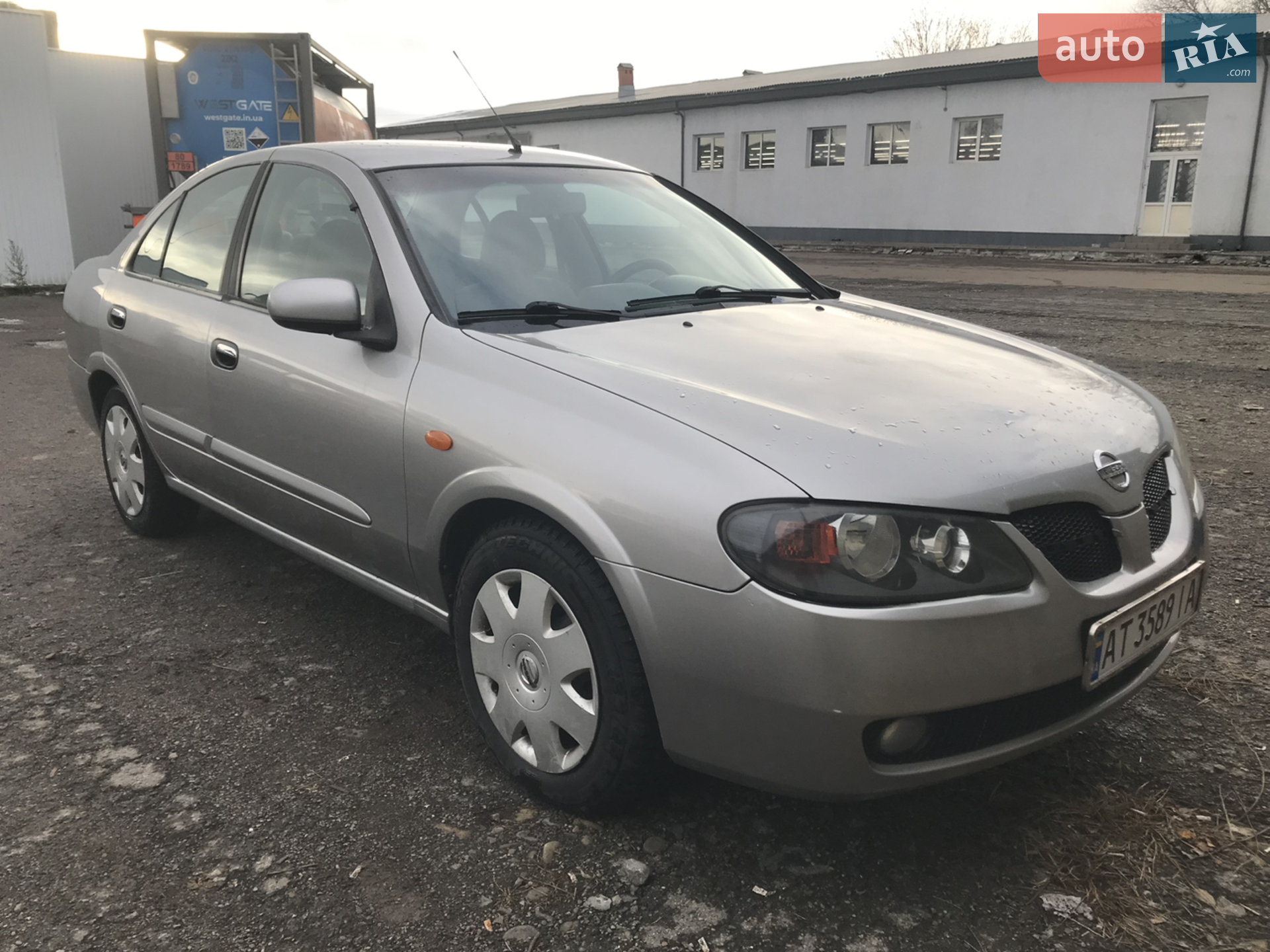 Nissan Almera, 2004