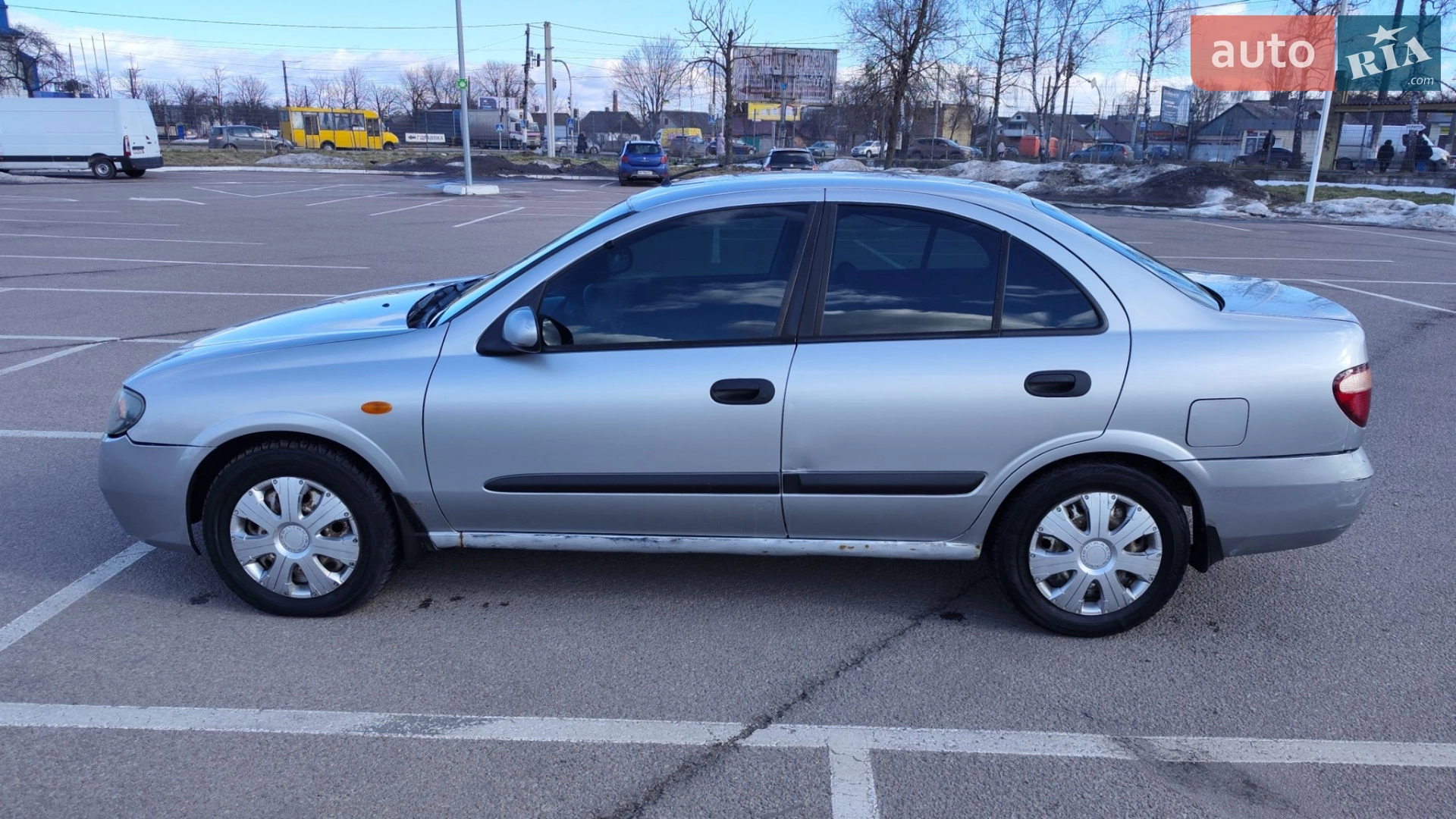 Nissan Almera, 2004