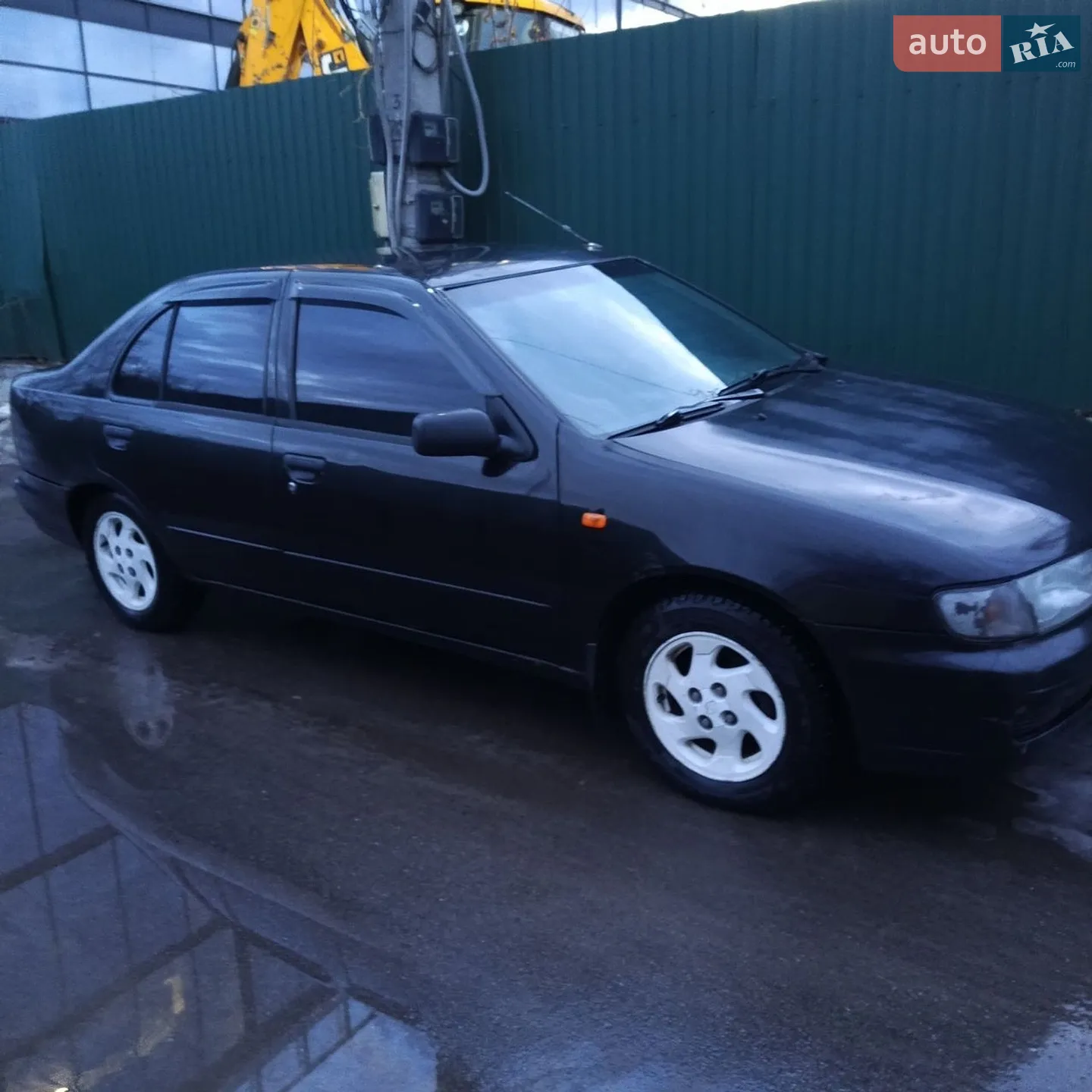 Nissan Almera, 1997