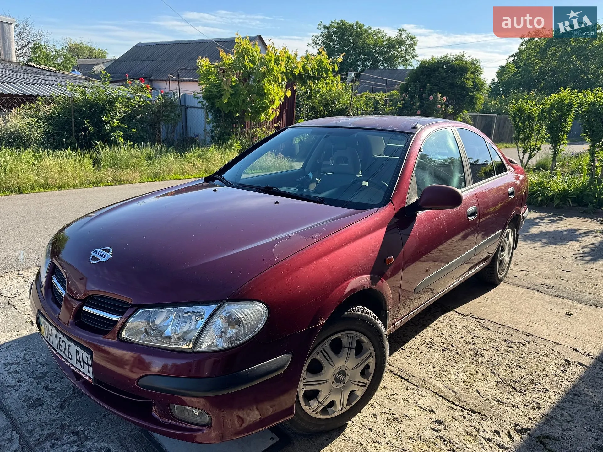 Nissan Almera, 2001
