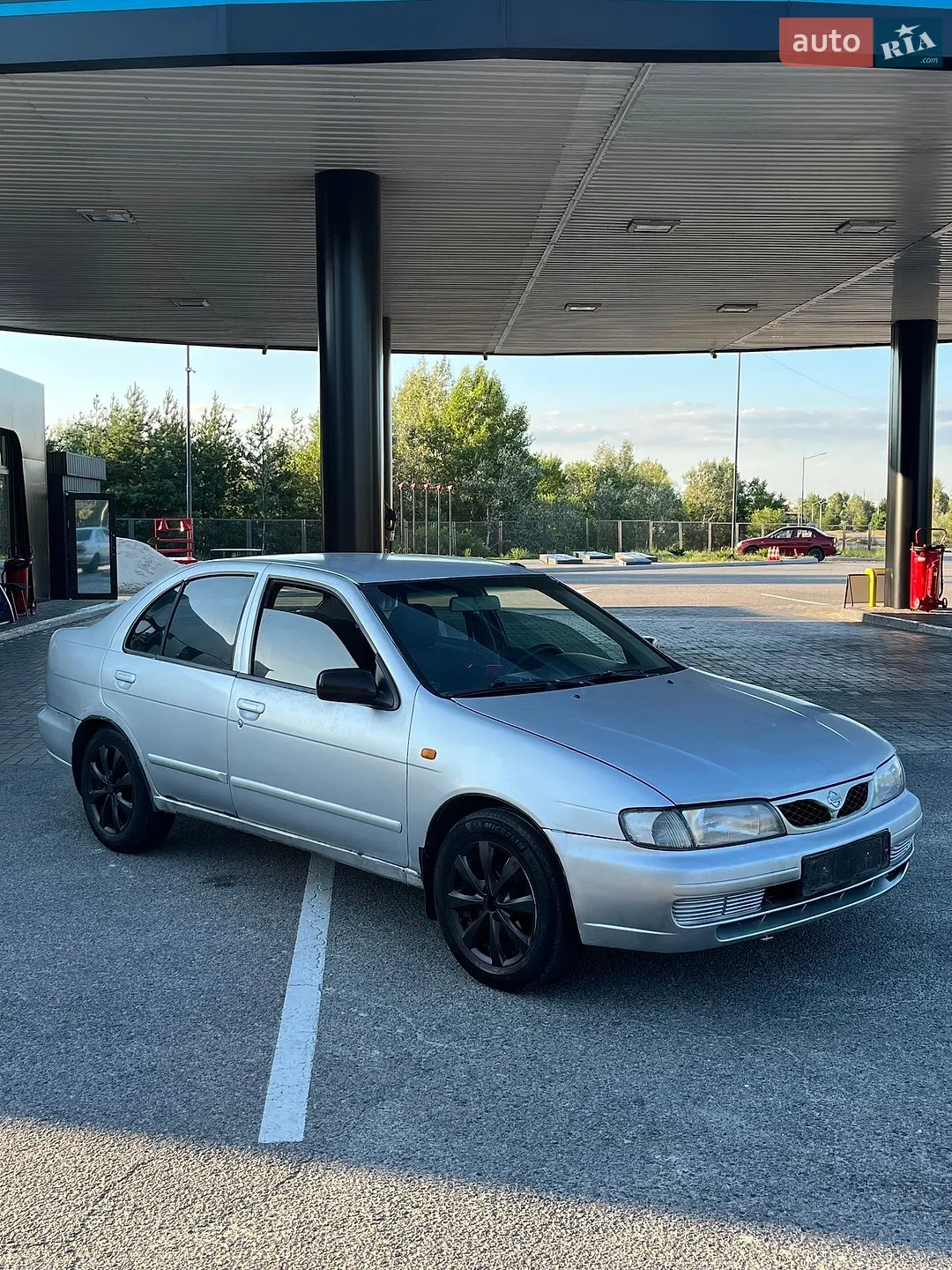 Nissan Almera, 1998