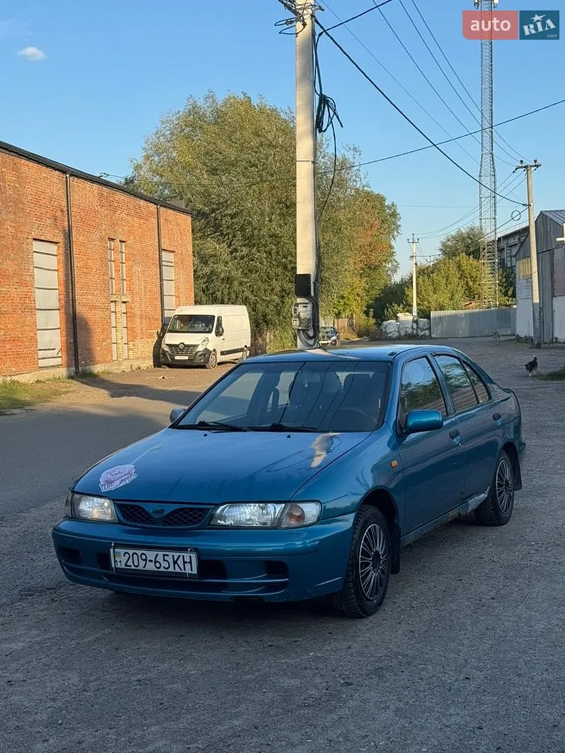 Nissan Almera, 1999