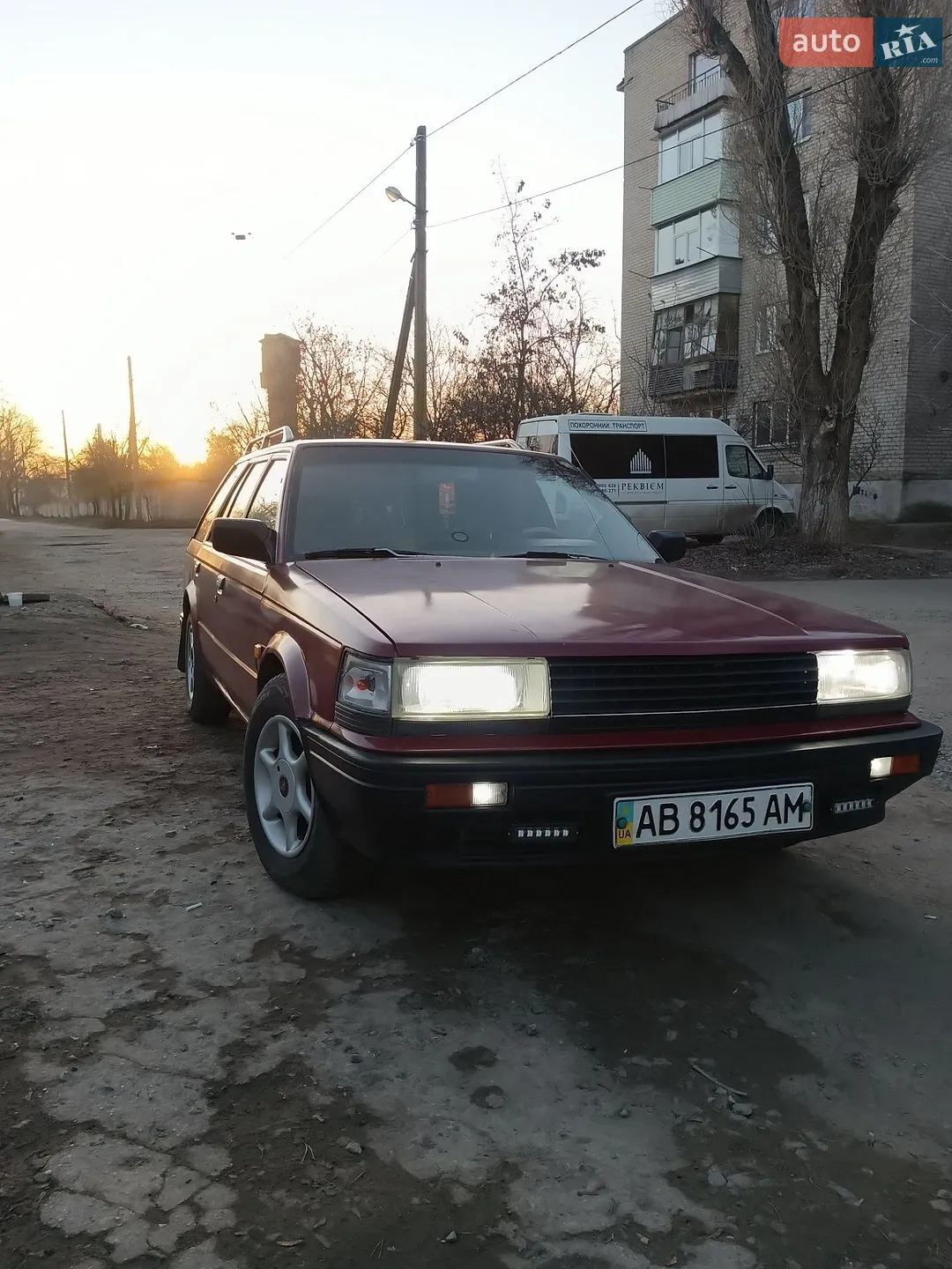 Nissan Bluebird, 1988