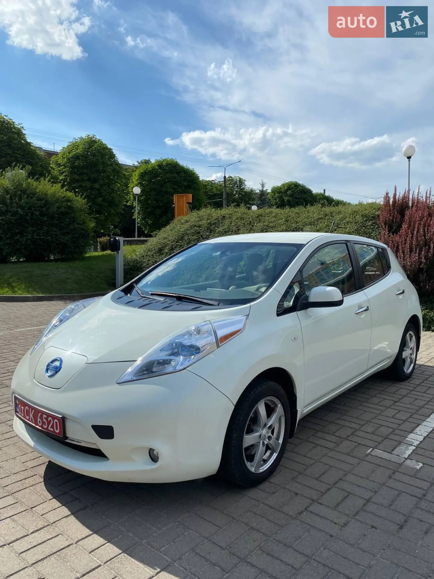 Nissan Leaf, 2012