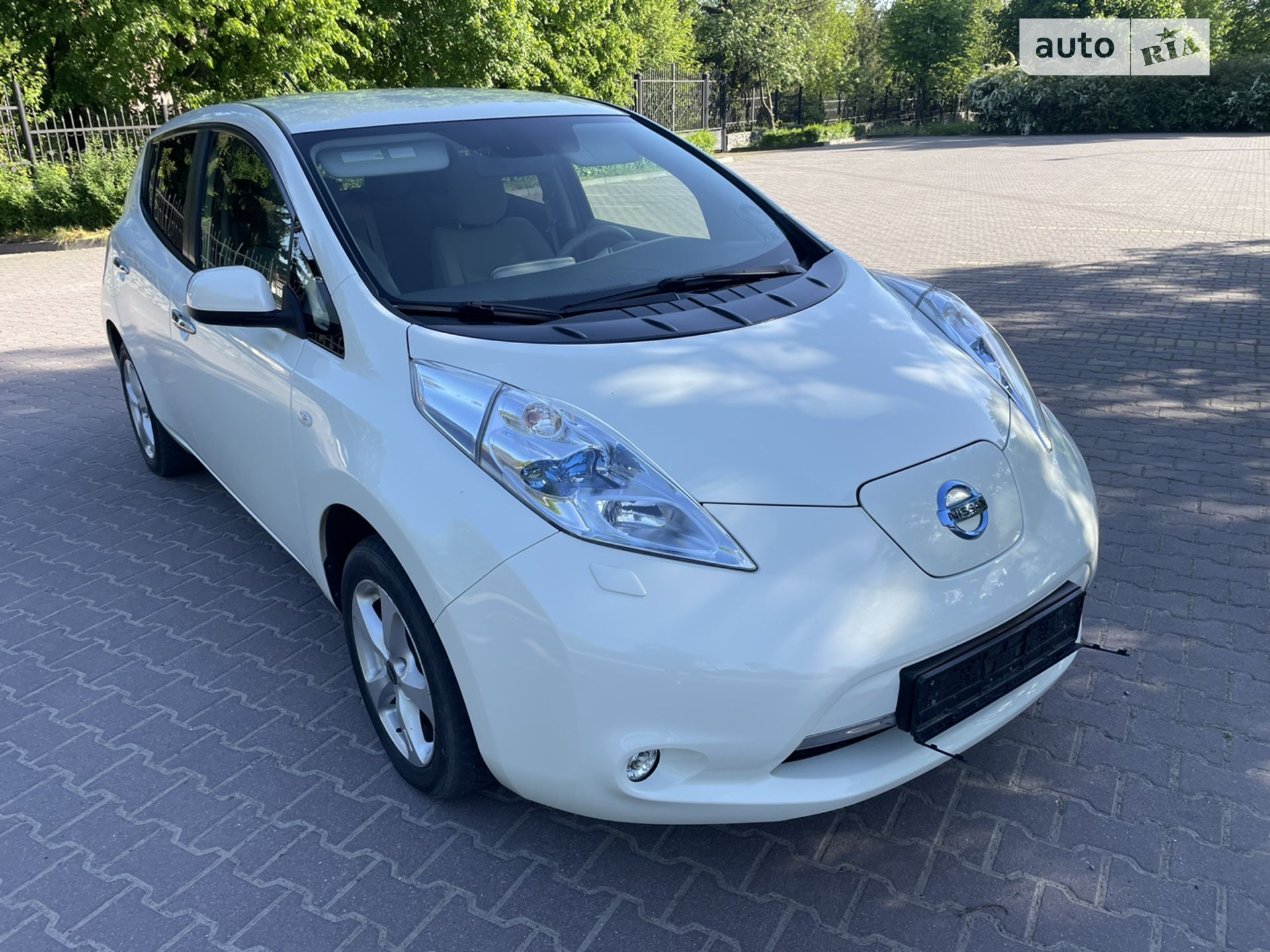 Nissan Leaf, 2012