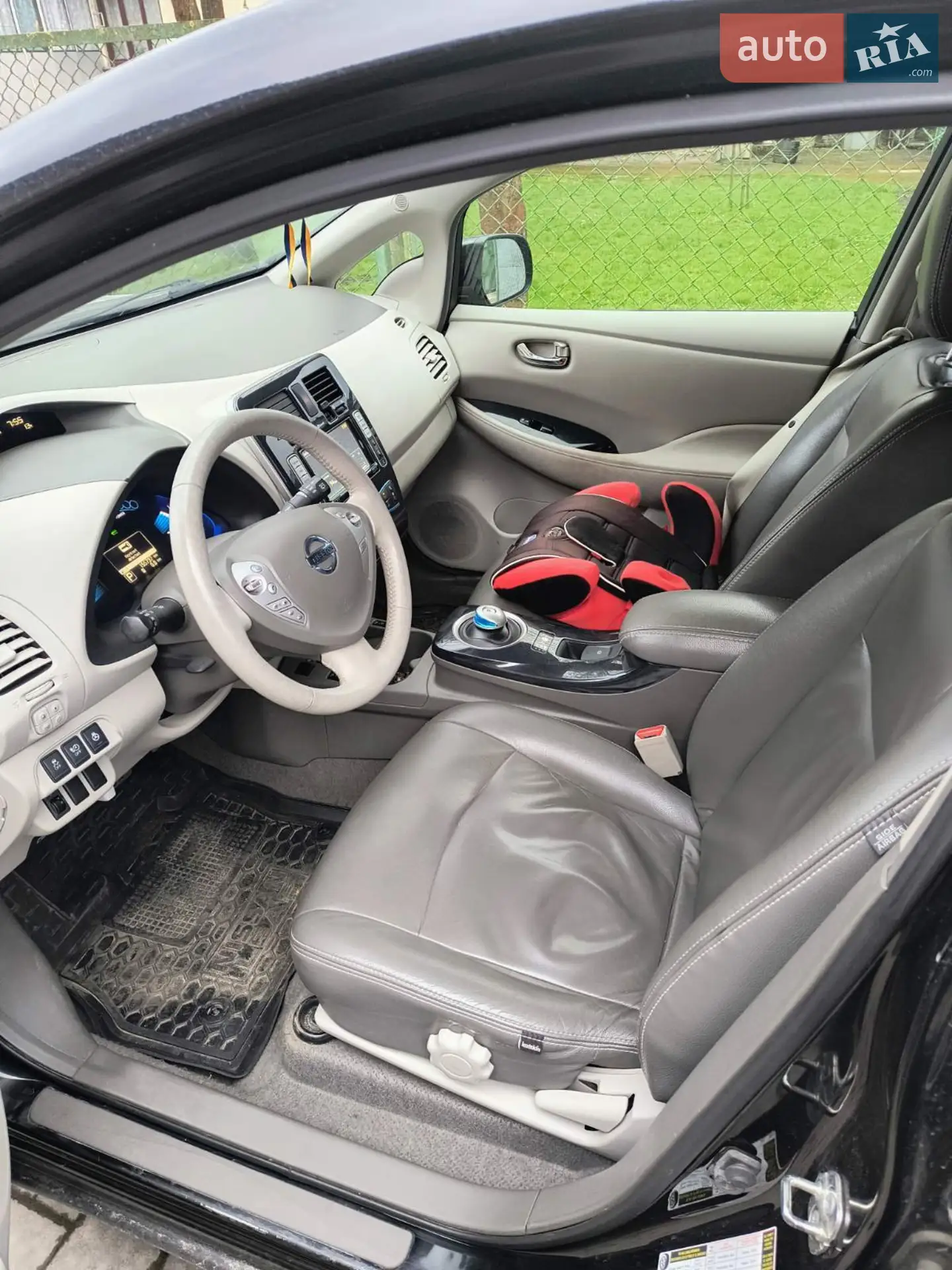 Nissan Leaf, 2012