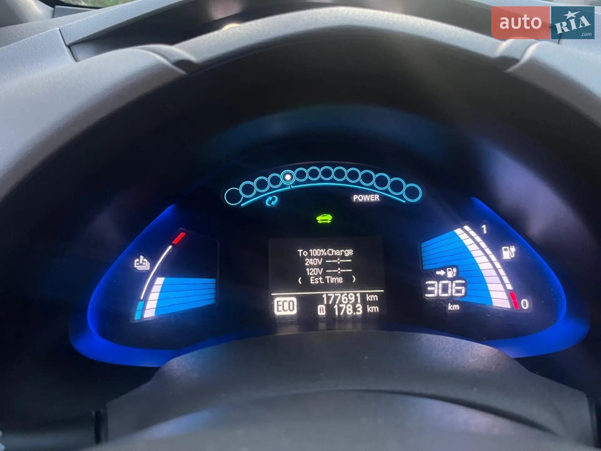 Nissan Leaf, 2012