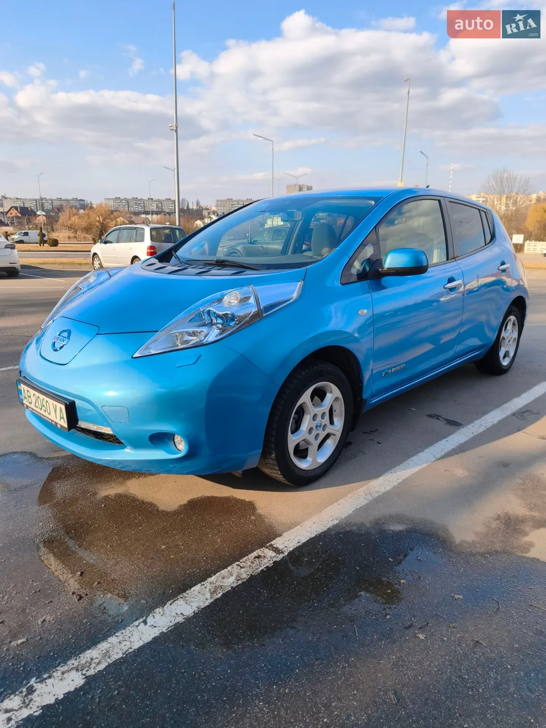 Nissan Leaf, 2012