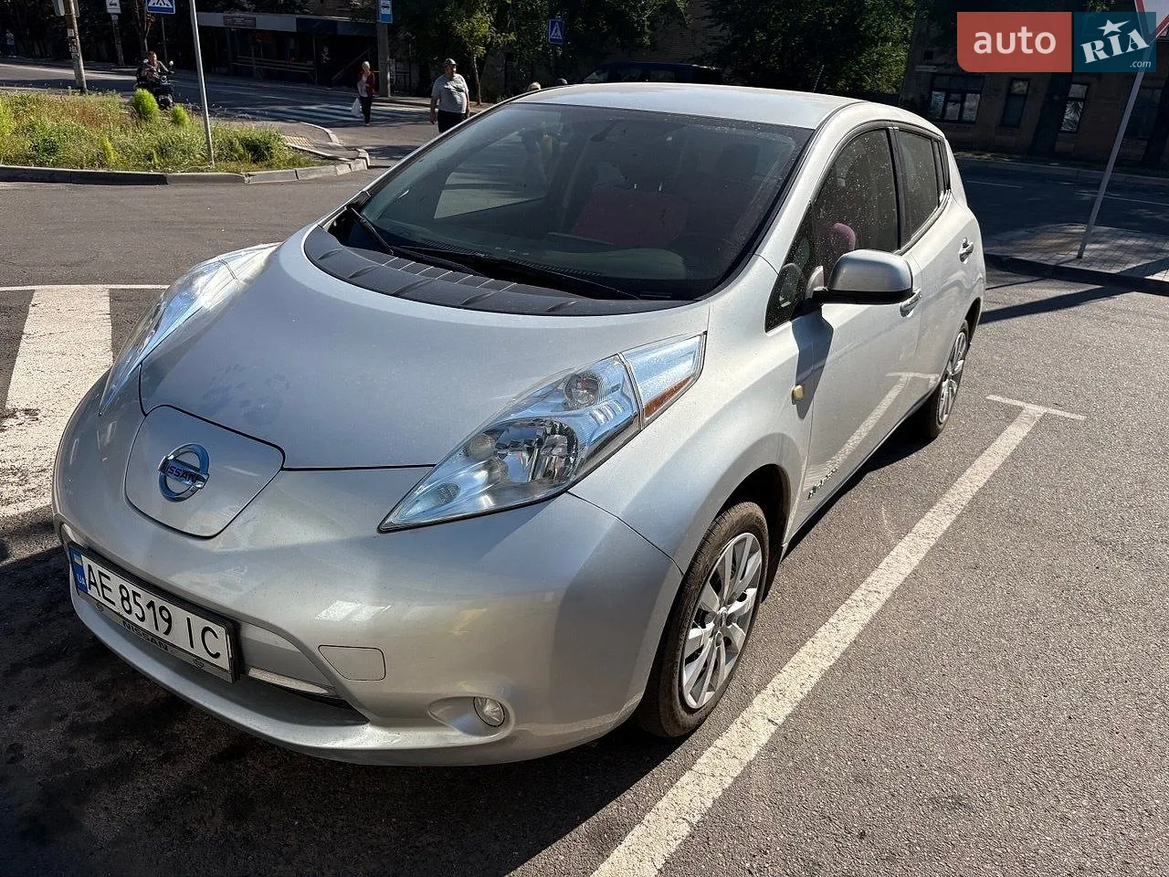 Nissan Leaf 2014 — 1