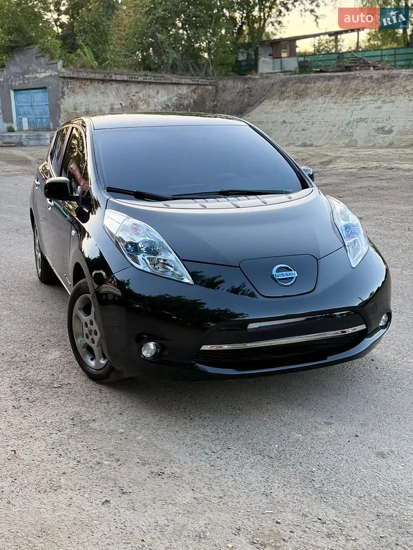 Nissan Leaf, 2012