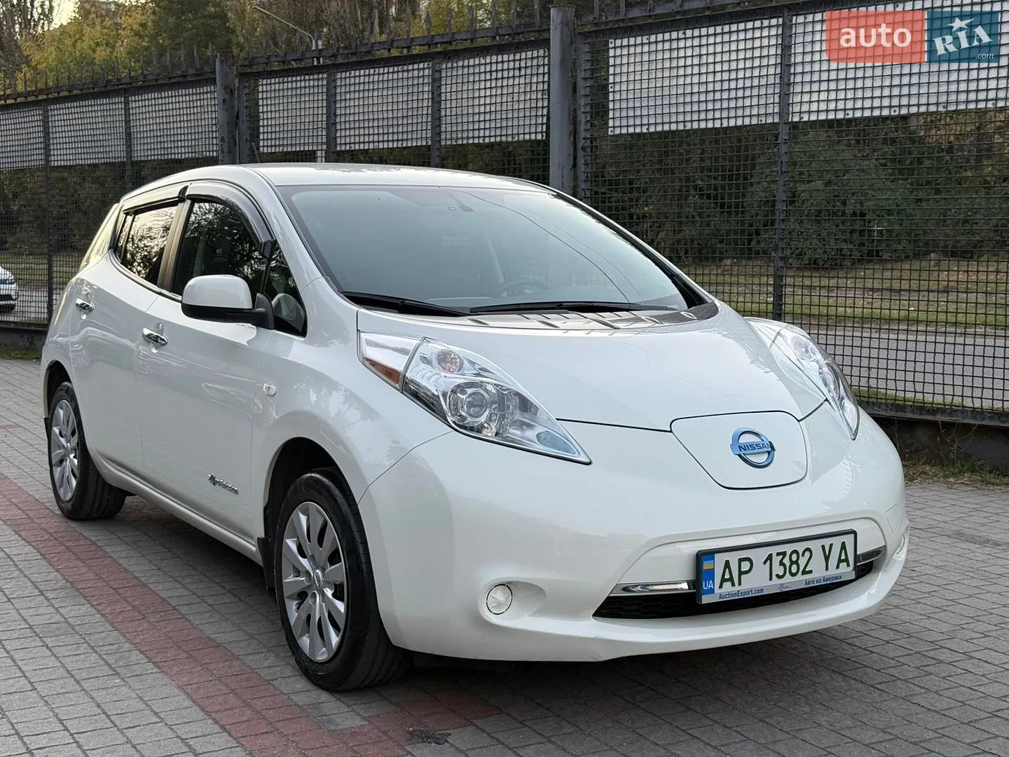 Nissan Leaf, 2015
