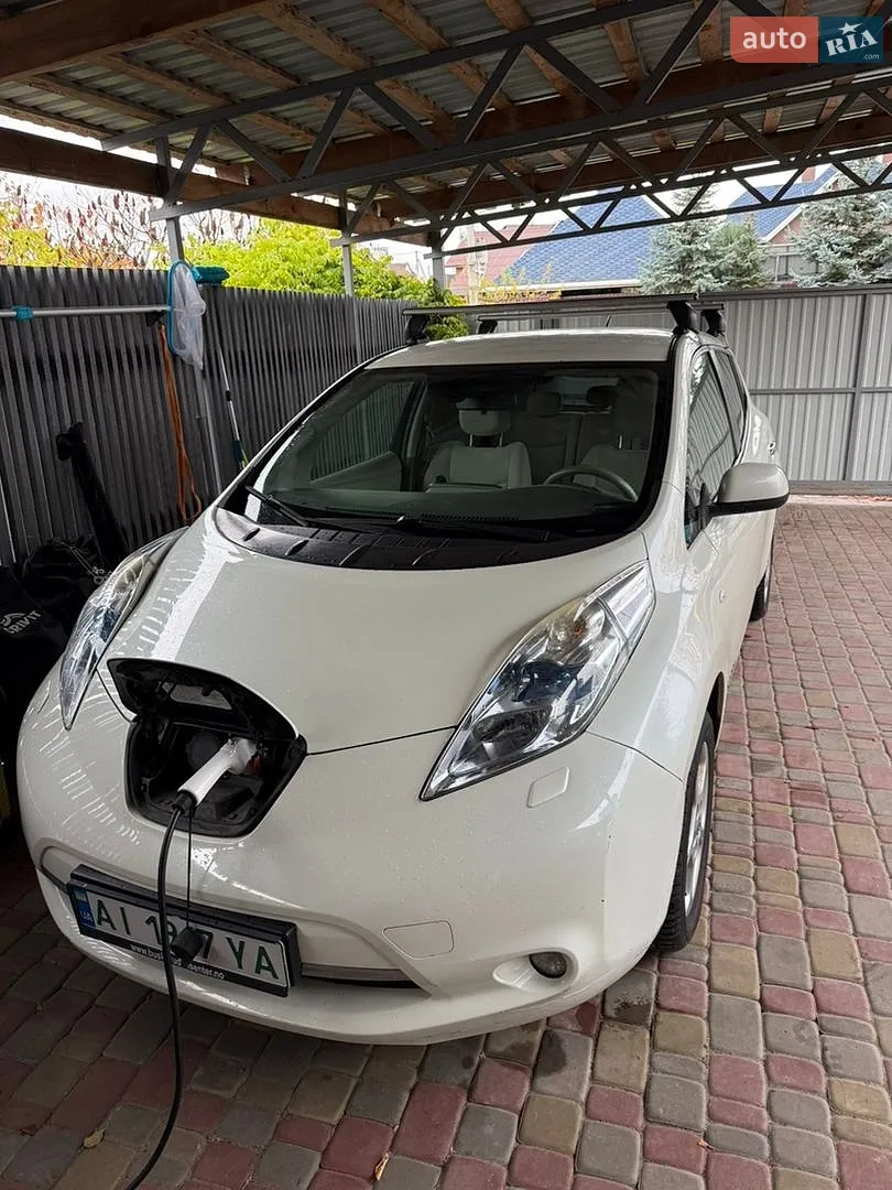 Nissan Leaf, 2012