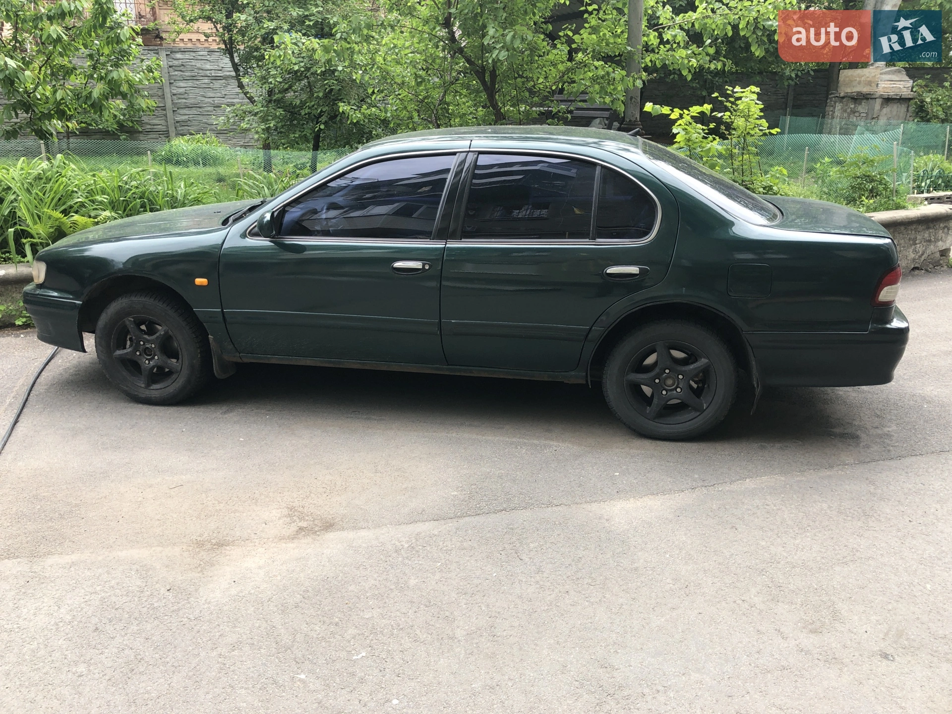 Nissan Maxima, 1998