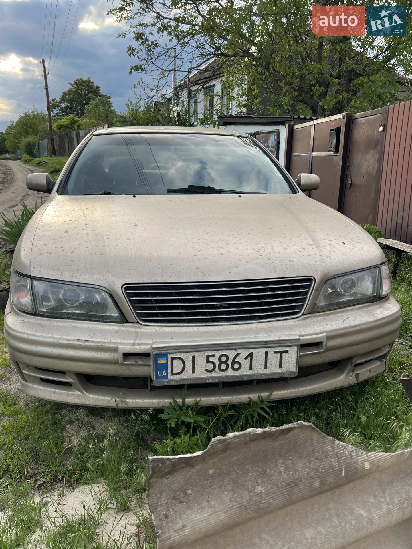 Nissan Maxima, 1996