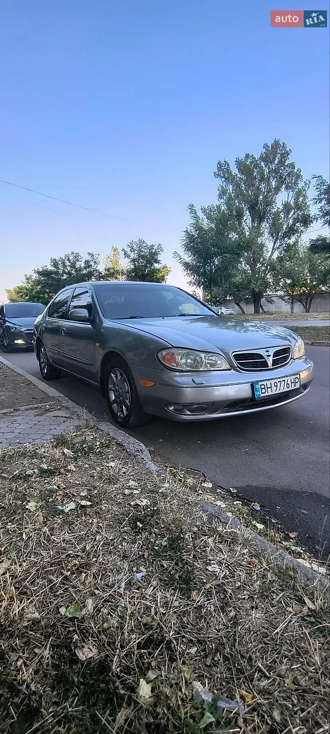 Nissan Maxima, 2000