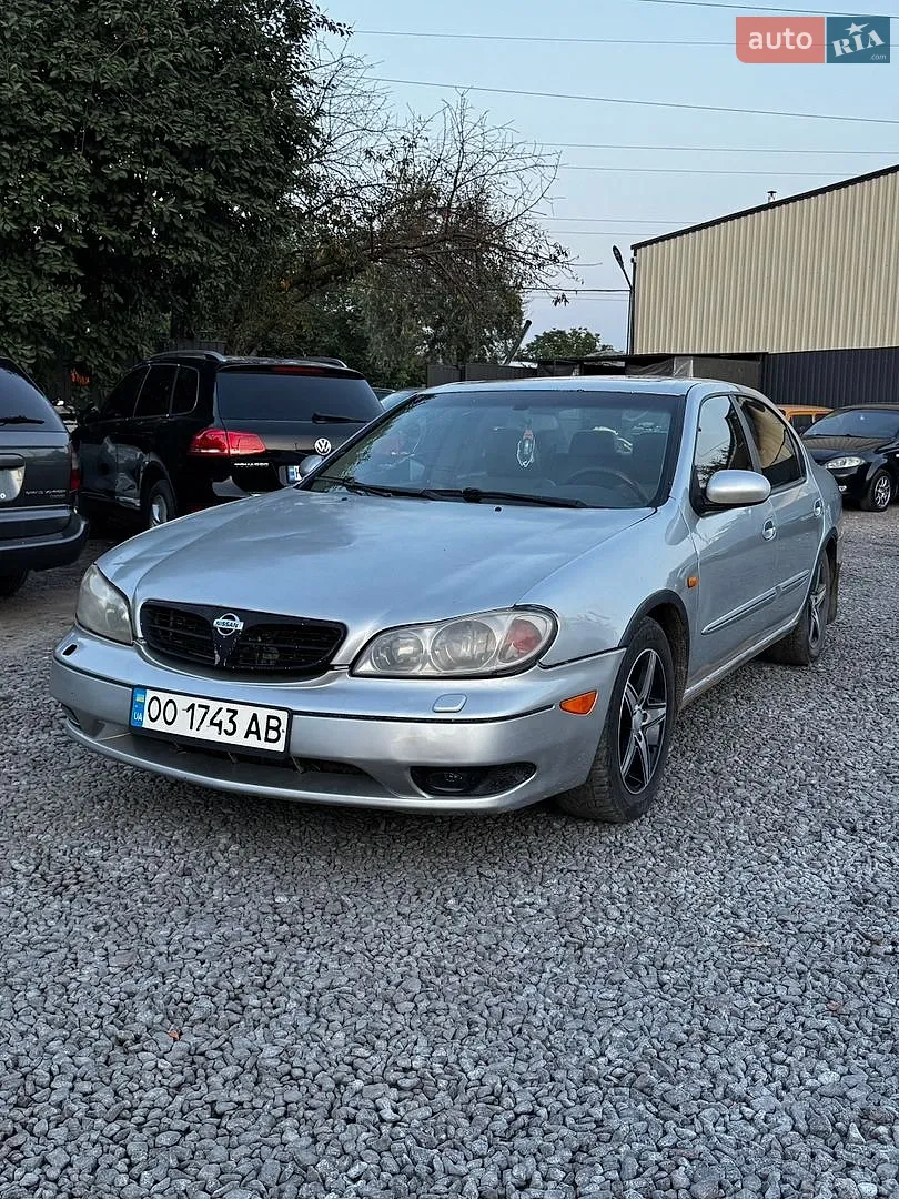 Nissan Maxima, 2000