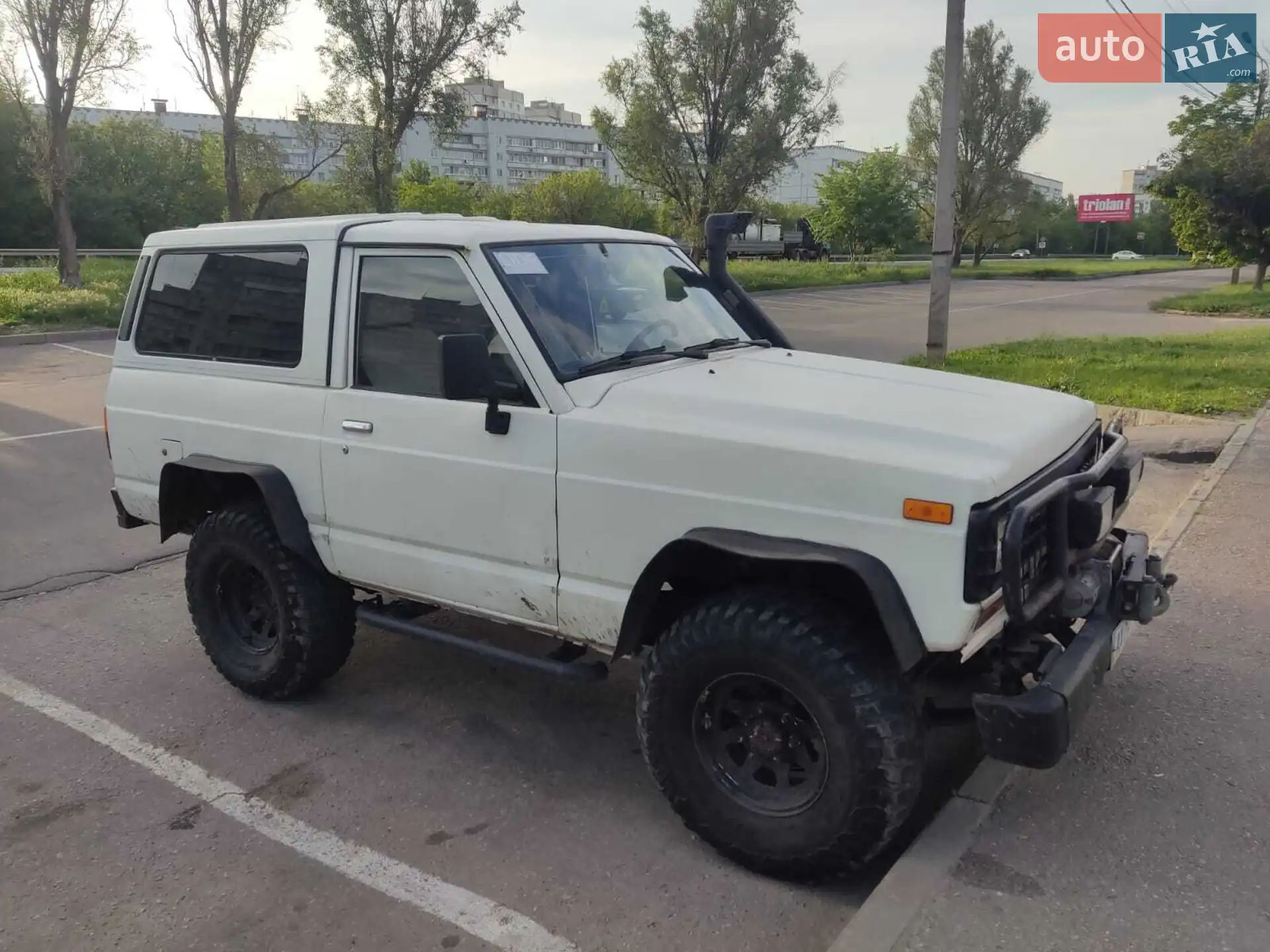 Nissan Patrol, 1984