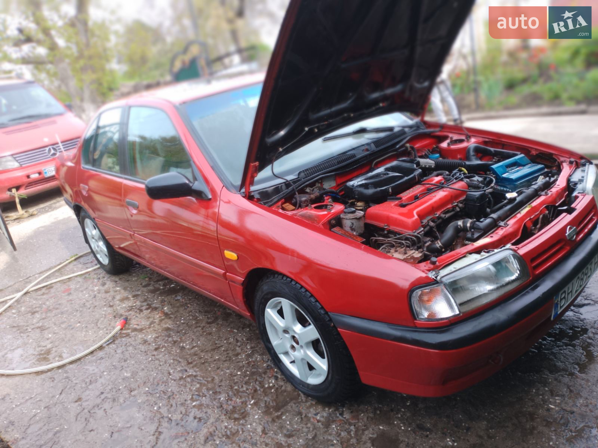 Nissan Primera, 1990