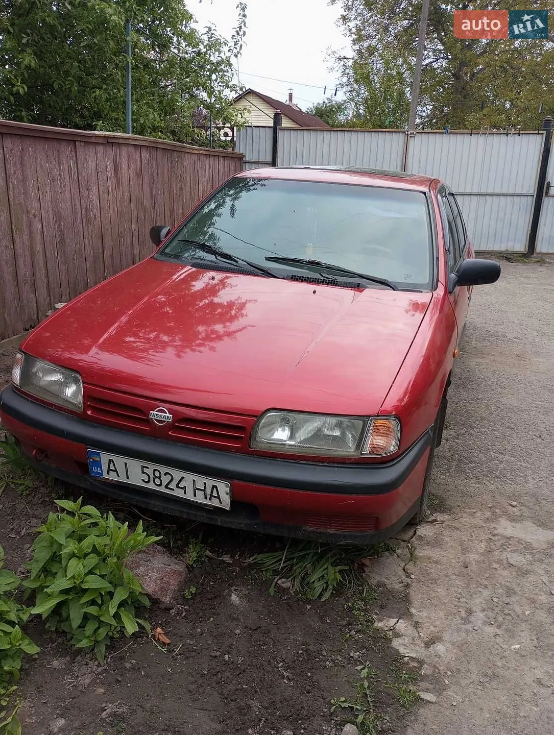 Nissan Primera, 1992