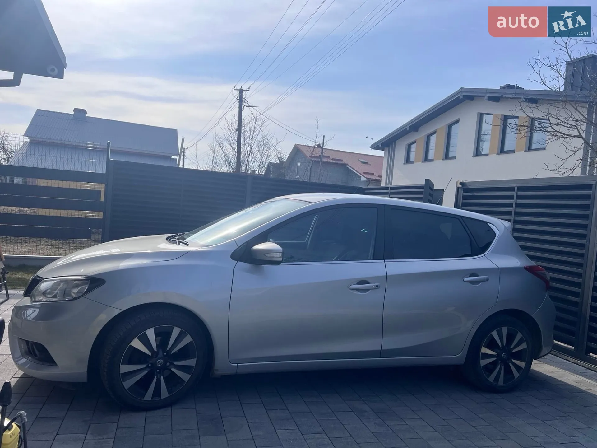 Nissan Pulsar, 2015
