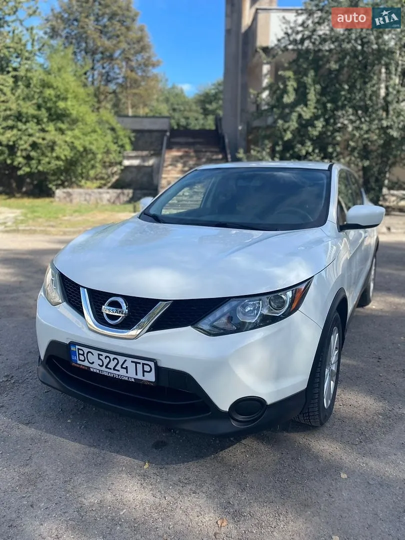 Nissan Rogue Sport, 2017