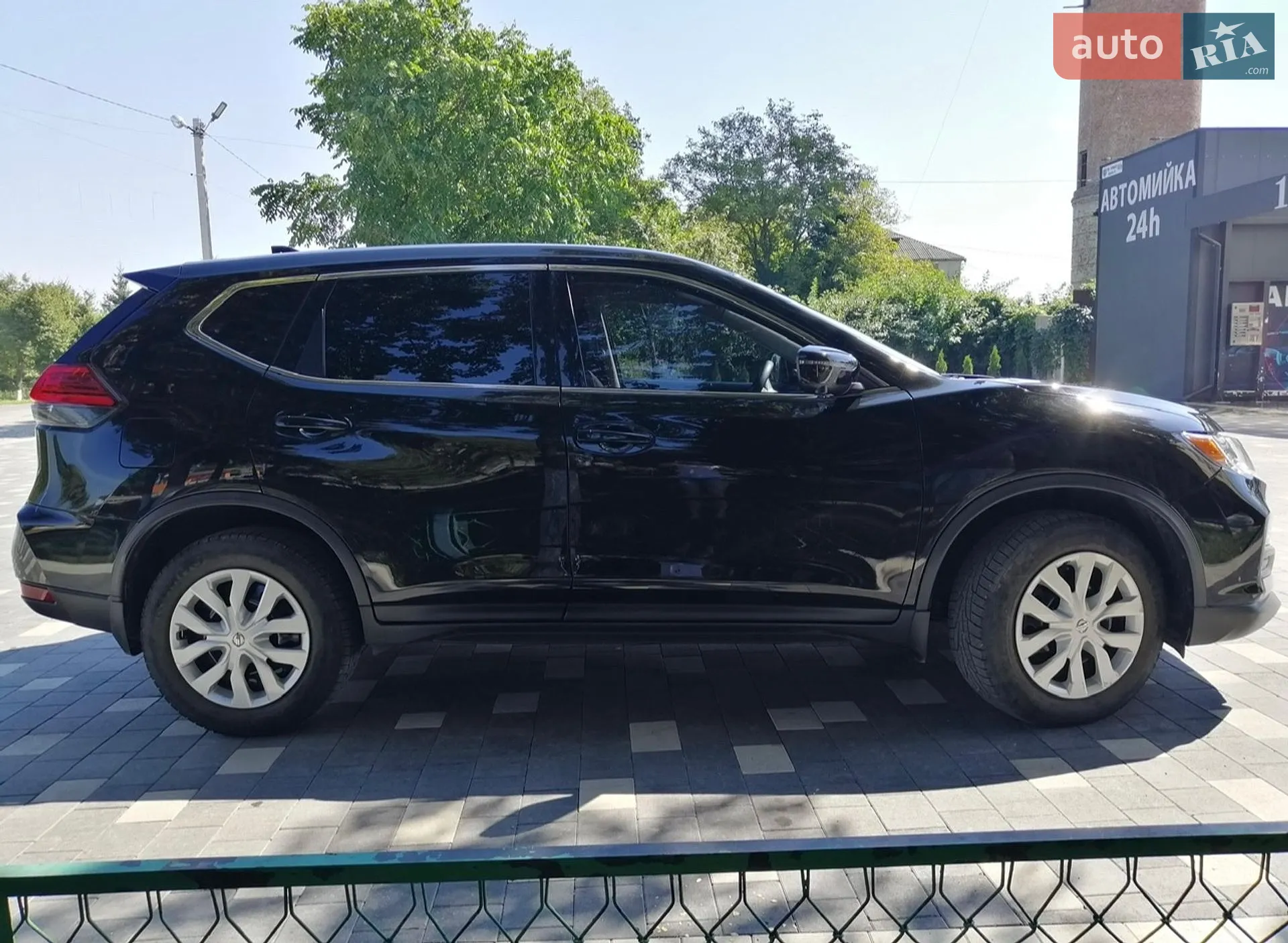 Nissan Rogue, 2016