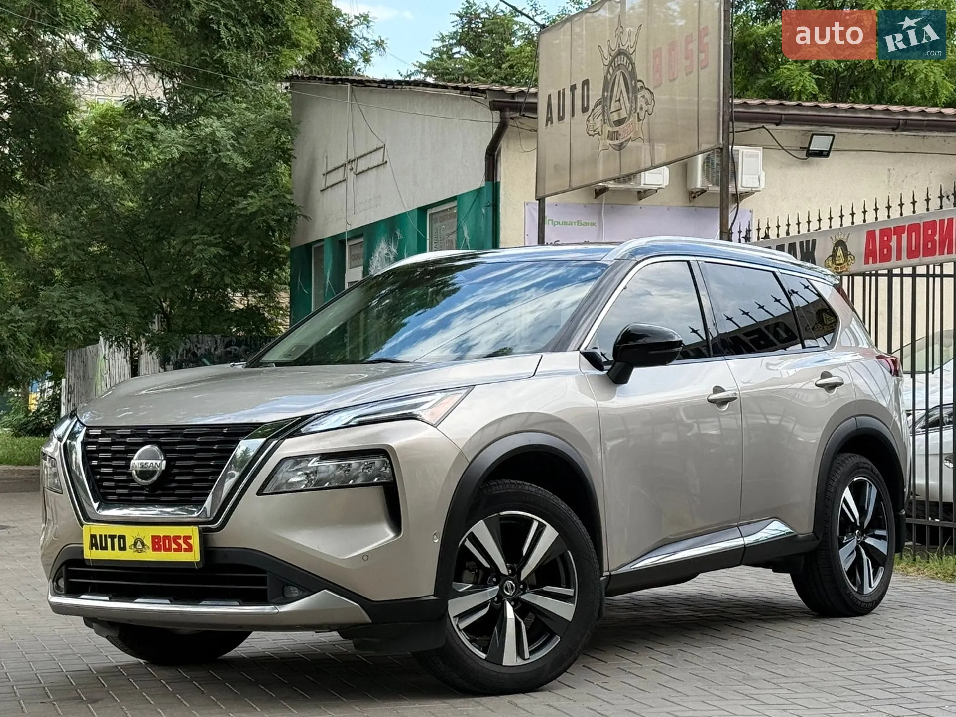 Nissan Rogue, 2020