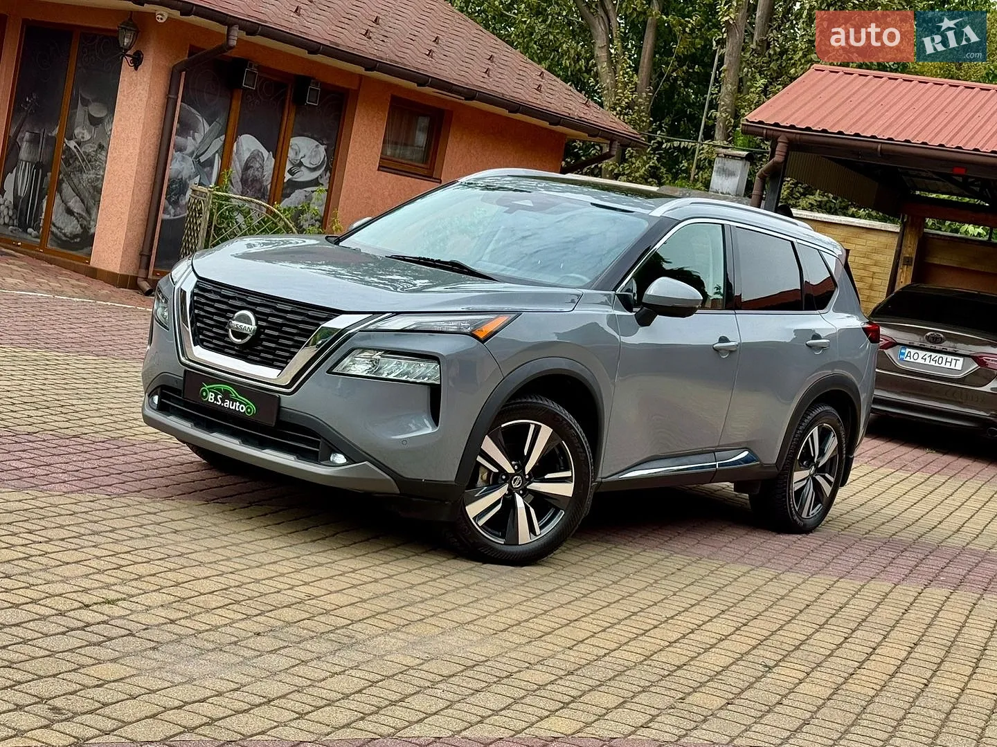 Nissan Rogue, 2020