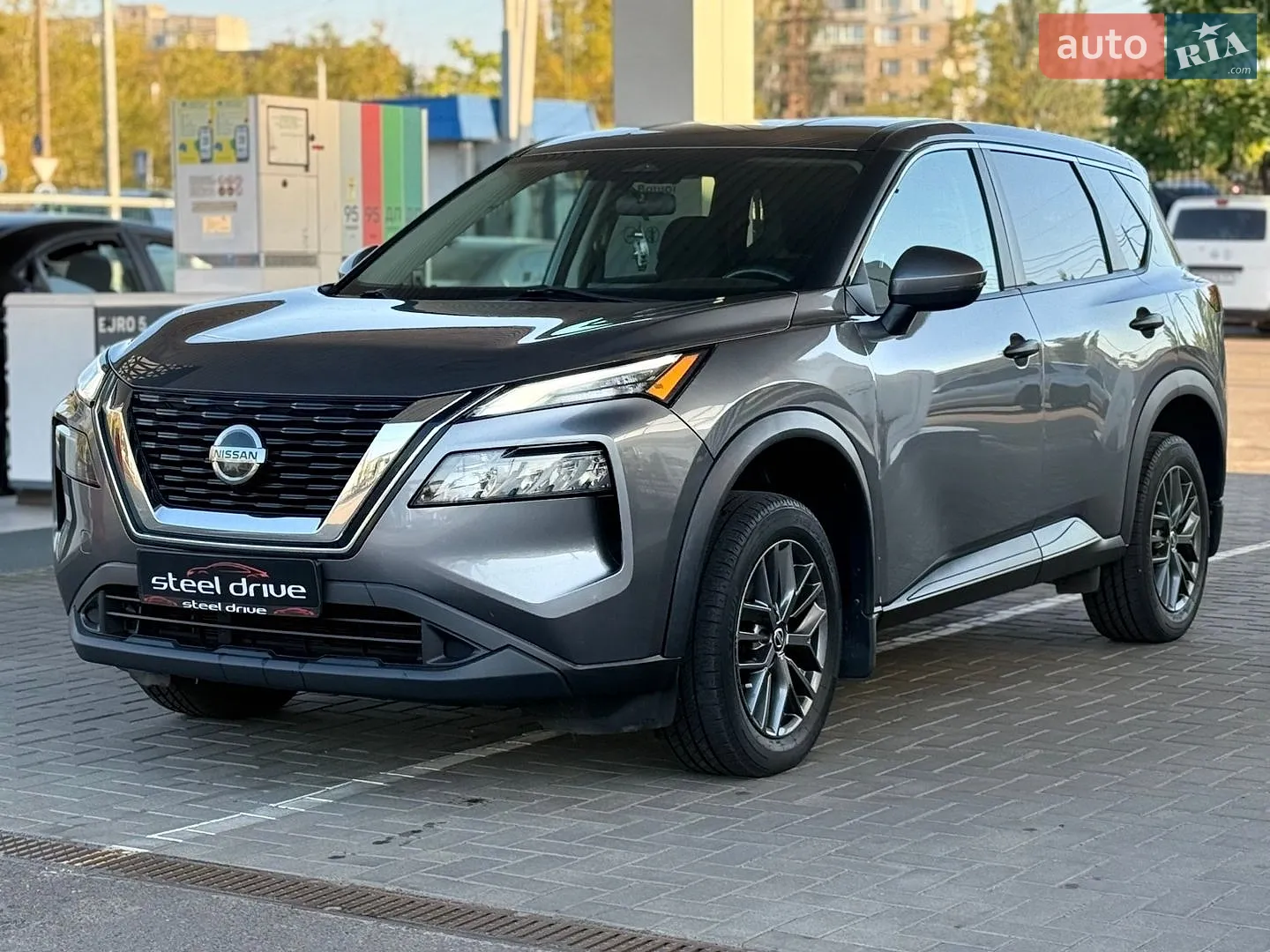 Nissan Rogue, 2020