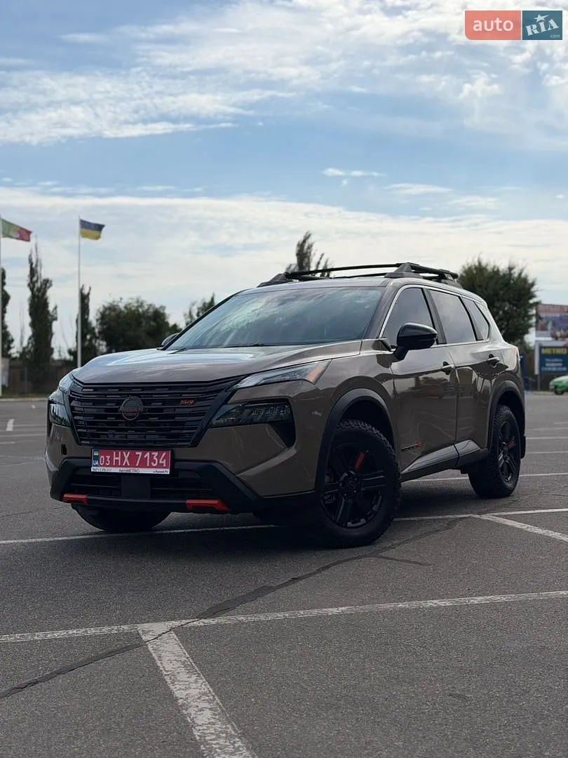 Nissan Rogue, 2025
