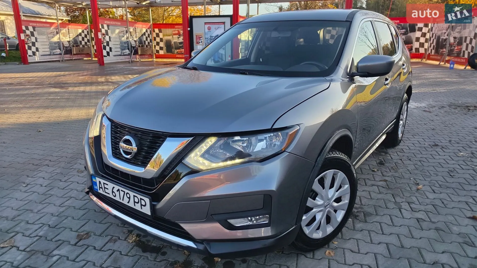 Nissan Rogue, 2016
