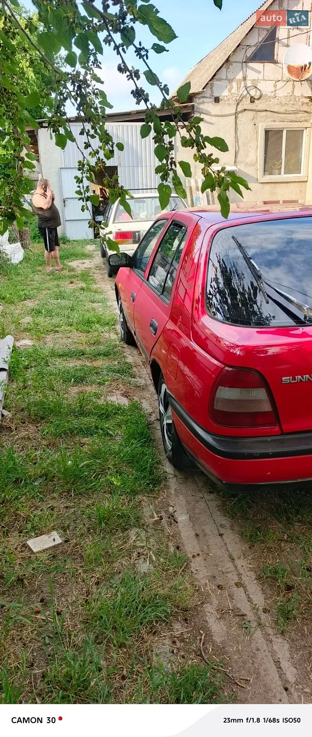 Nissan Sunny, 1992